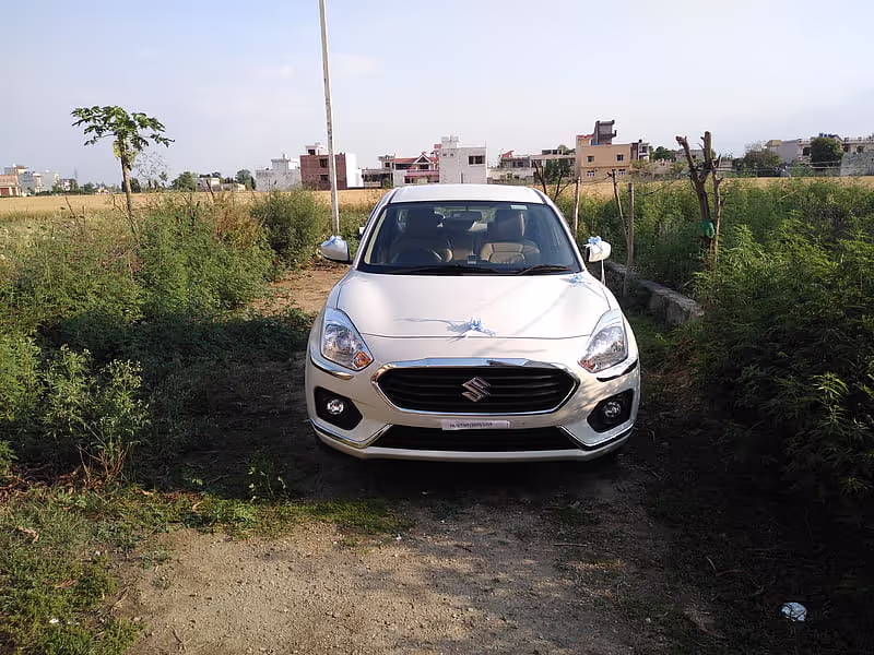 Mumbai Private Tour - car pic sedan