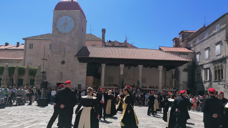 Trogir Private Tour - Traditional dance in Trogir