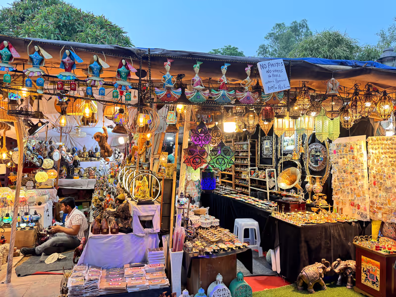 Delhi Private Tour - Dilli Haat shopping