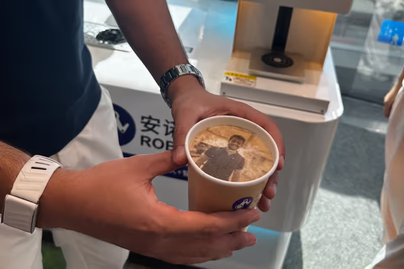 Shenzhen Private Tour - Robot 6S Store