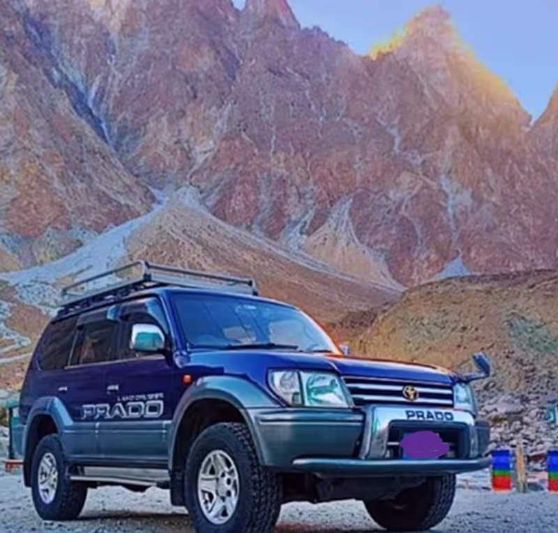Islamabad Private Tour - On KKH car Parado