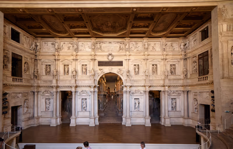 Vicenza Private Tour - Olympic Theatre