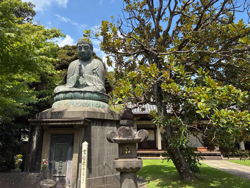Tokyo Private Tour - Buddha statue of the  Tennoji Temple