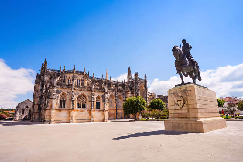 Lisbon Private Tour - Batalha Monastery, centuries of history and legend