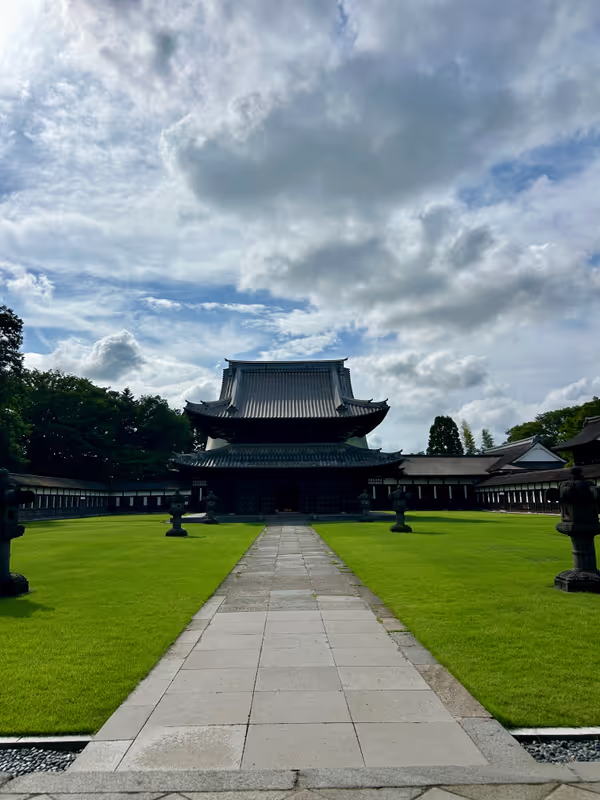 Toyama Private Tour - Butsudan, Buddha hall