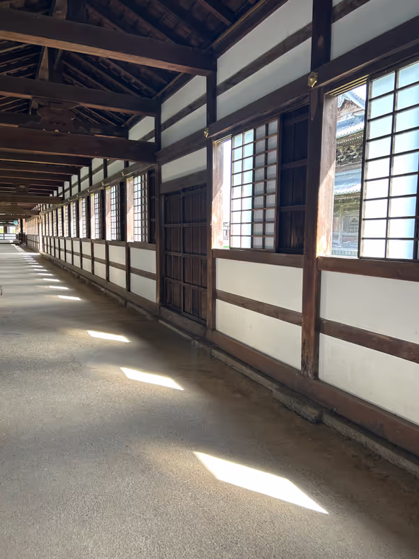 Toyama Private Tour - Corridor