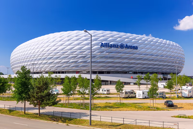 Prague Private Tour - Munich - Allianz Arena