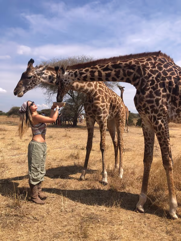 Moshi Private Tour - feeding