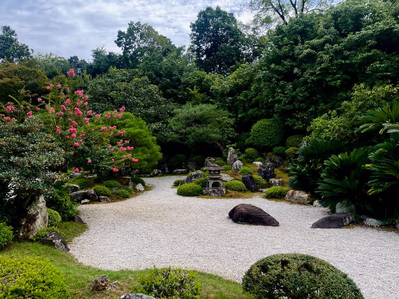 Kyoto Private Tour - The gardens of Chion-in are incredibly beautiful.