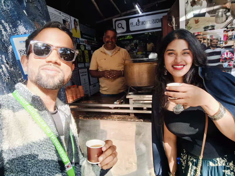 Udaipur Private Tour - Having Tea with Guest