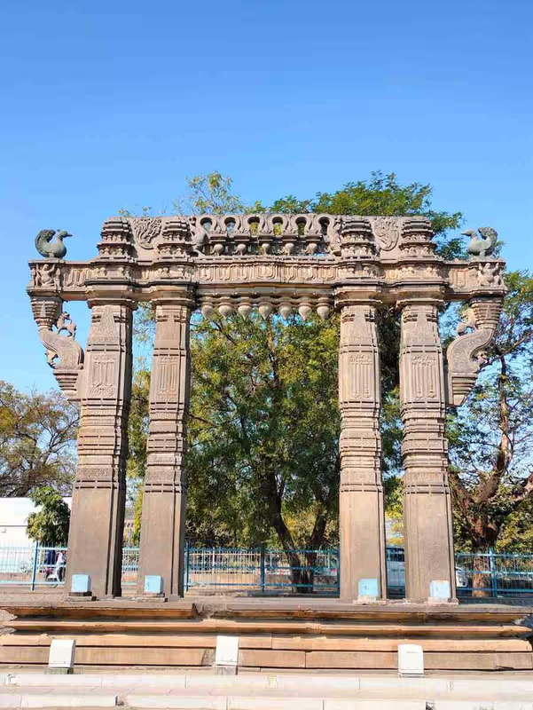 Hyderabad Private Tour - Thoranam( Gate way)