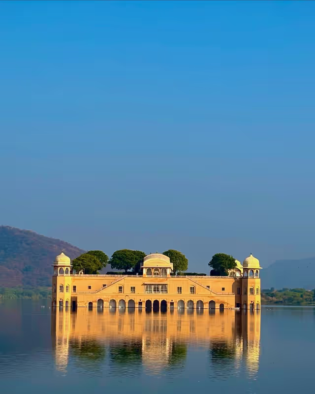 Jaipur Private Tour - water palace