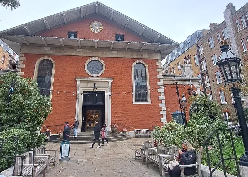 London Private Tour - St Paul's Church