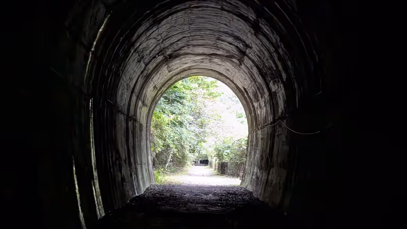 Hyogo Private Tour - Tunnel