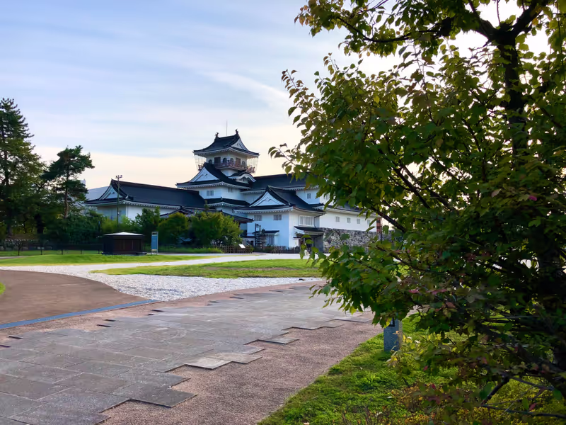 Toyama Private Tour - Toyama Castle