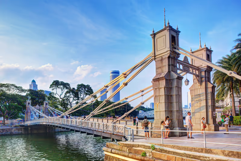 Singapore Private Tour - Cavenagh Bridge