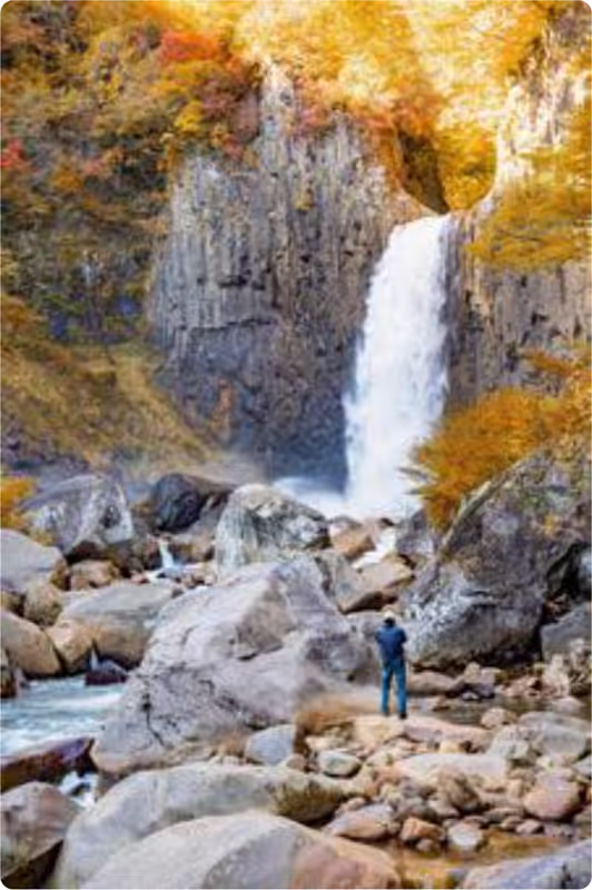 Nagano Private Tour - Naena Waterfall in Autumn