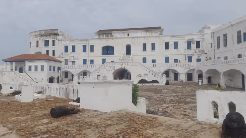 Accra Private Tour - Elmina castle