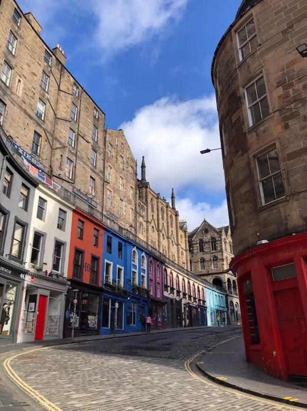 Edinburgh Private Tour - Victoria Street