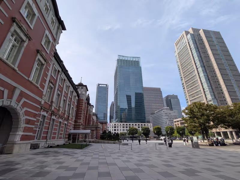 Tokyo Private Tour - Marunouchi Station square