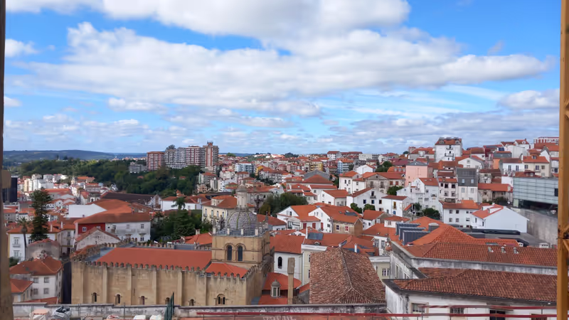 Coimbra Private Tour - the old Cathedral of Coimbra (viewpoint)