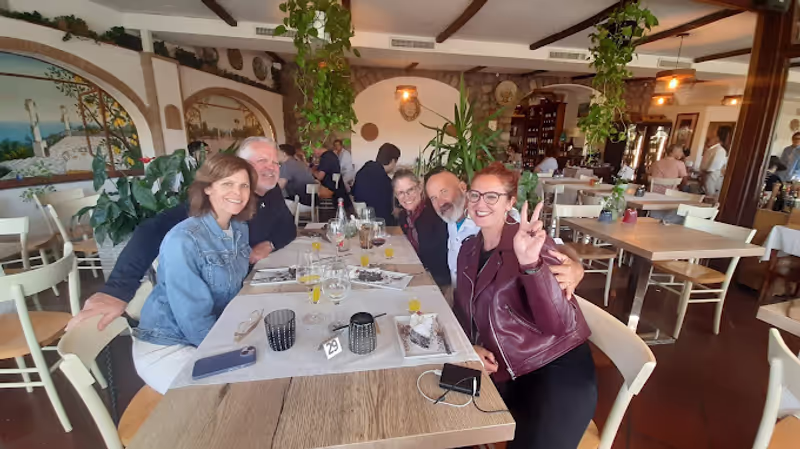 Naples Private Tour - Stop for lunch in a family run restaurant