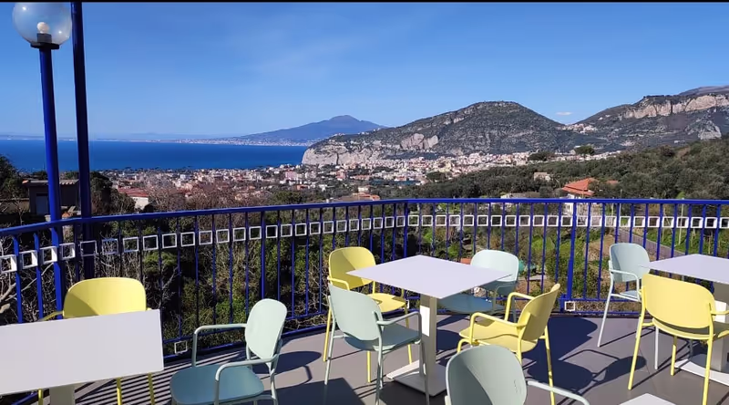 Naples Private Tour - Sorrento