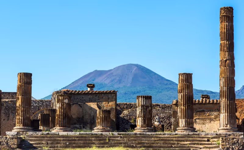Campania Private Tour - Pompeii and Vesuvius