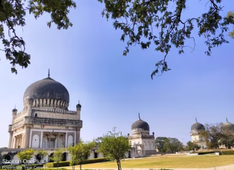 Hyderabad Private Tour - Qutub shashi Tombs