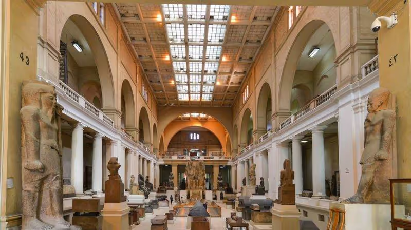 Cairo Private Tour - Timeless treasures inside the Egyptian Museum at T
