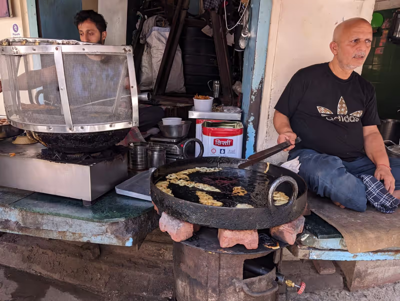 Amritsar Private Tour - Watching golden jalebis fry fresh in ghee