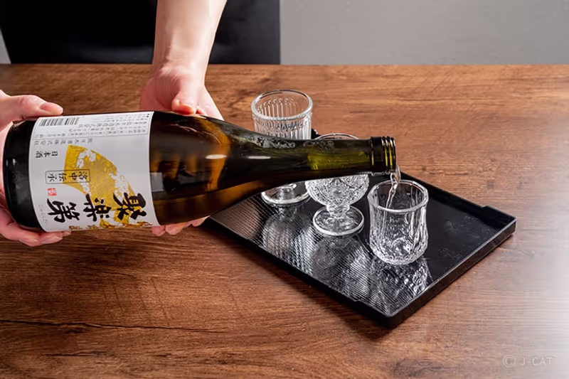 Osaka Private Tour - Sake