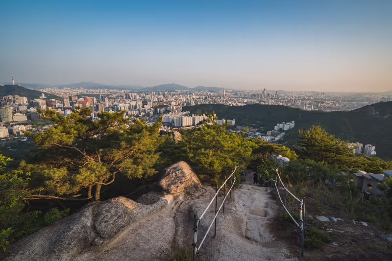 Seoul Private Tour - Inwangsan-1
