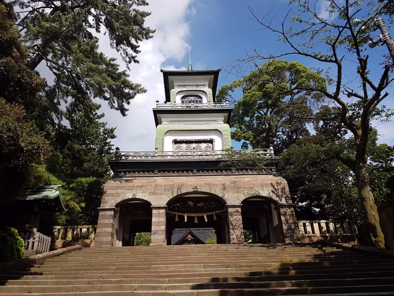 Kanazawa Private Tour - Oyama Shrine - Entrance