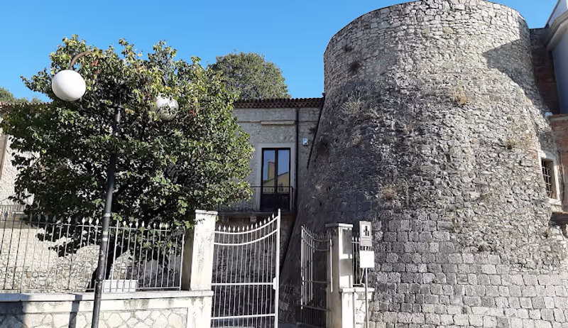 Campania Private Tour - Castello d'Aquino - Grottaminarda
