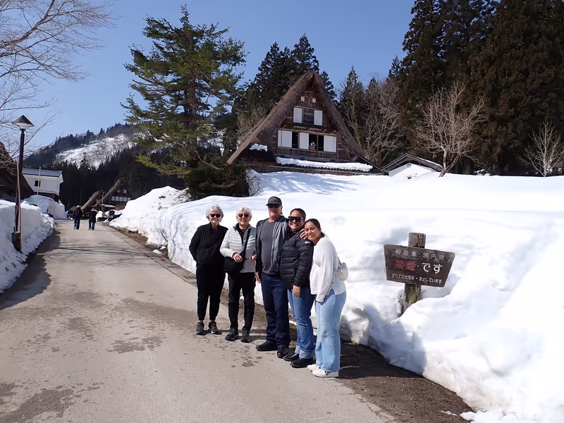 Toyama Private Tour - Gassho-zukuri house