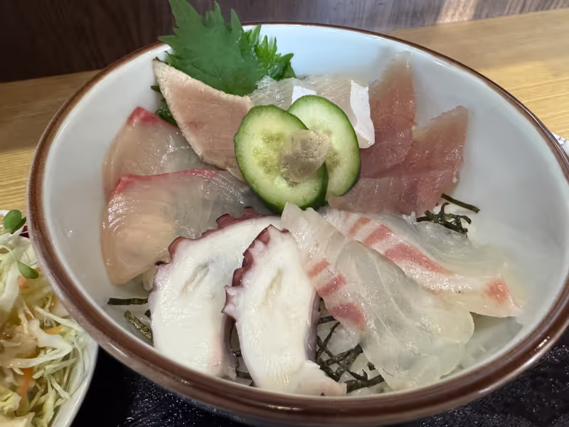 Fukuoka Private Tour - Iki's fresh seafood