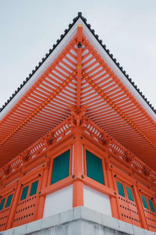 Osaka Private Tour - beautiful structure at Shitennojo-temple