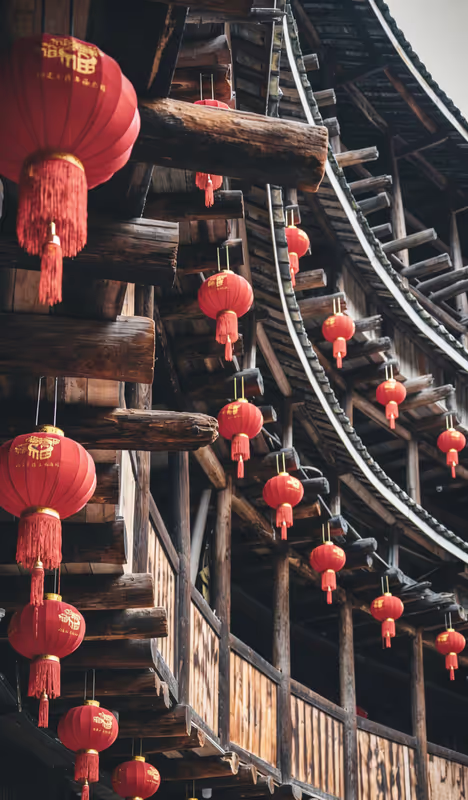 Xiamen Private Tour - Tulou interiors