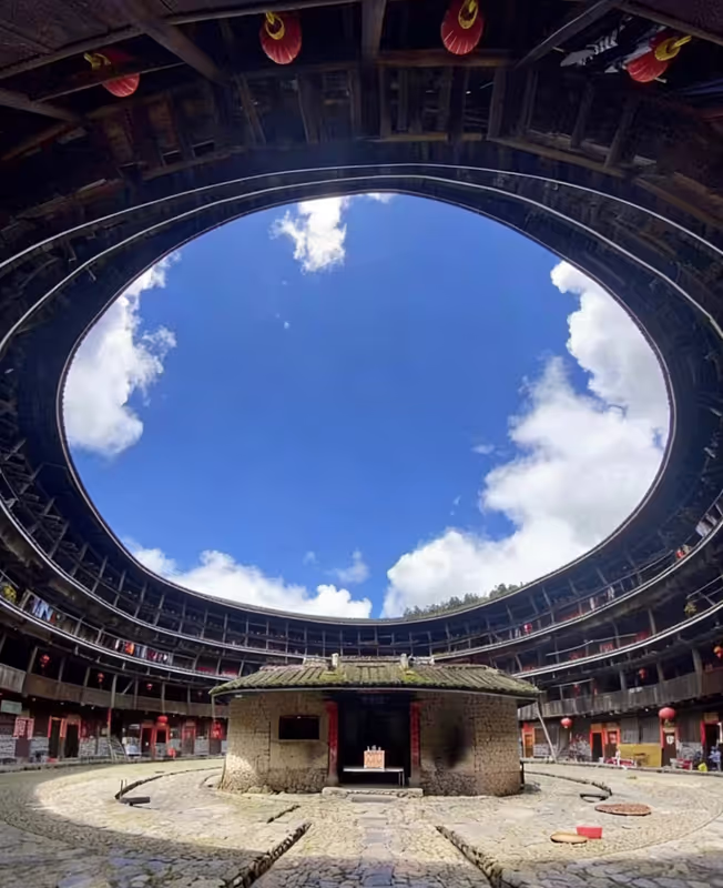 Xiamen Private Tour - Tianluokeng Tulou