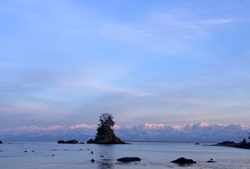 Toyama Private Tour - Amaharashi Coast