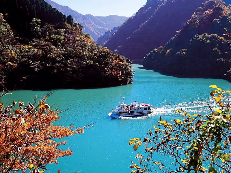 Toyama Private Tour - Shogawa Cruise in autumn