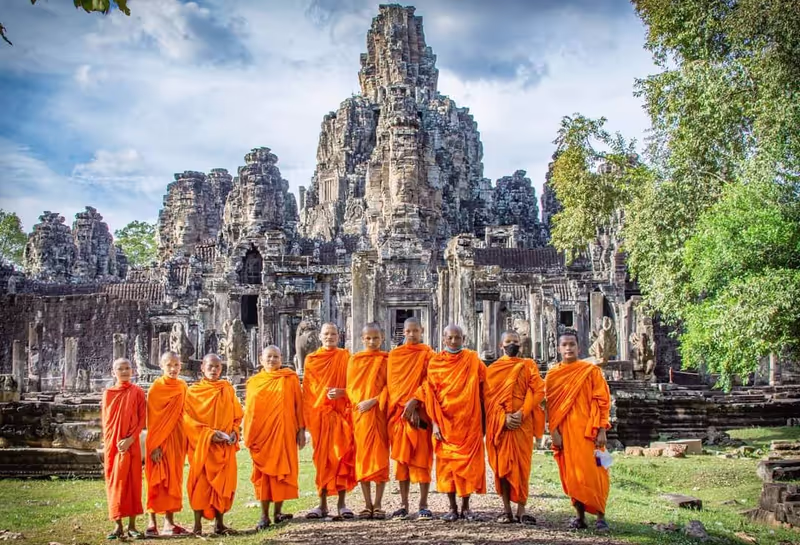 Siem Reap Private Tour - Angkor Sunrise cycling tour