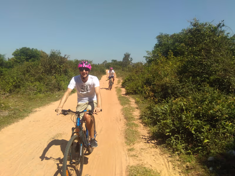 Siem Reap Private Tour - Siem reap cycling tour