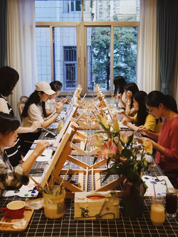 Shenzhen Private Tour - Dafen Oil Painting Village