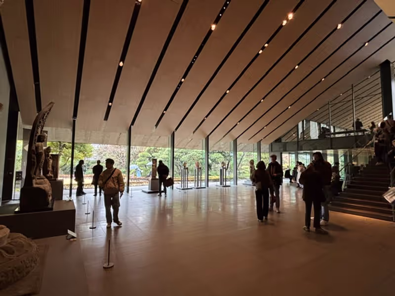 Tokyo Private Tour - Nezu museum lobby