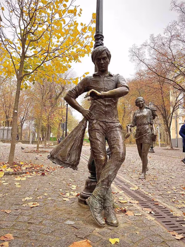 Chisinau Private Tour - Strolling along the streets in Chișinău