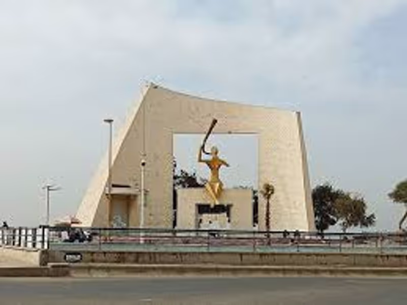 Dakar Private Tour - Port du Troisiéme millénaire