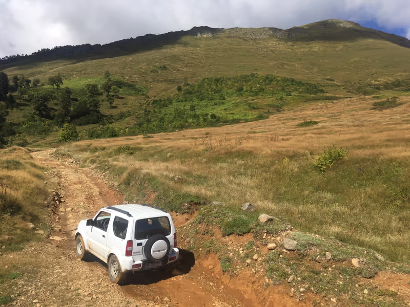 Tbilisi Private Tour - Vehicle option: Suzuki Jimny