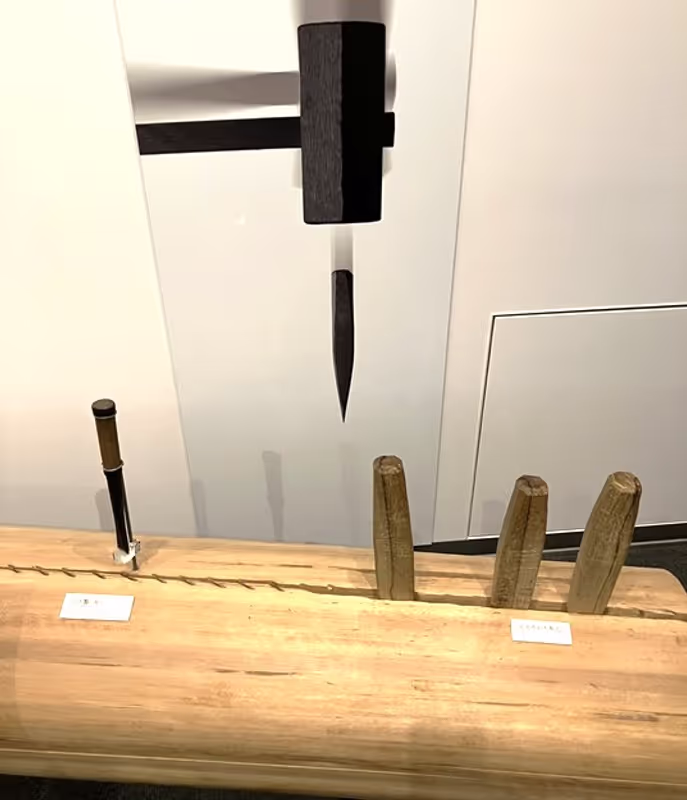 Kobe Private Tour - Splitting wood